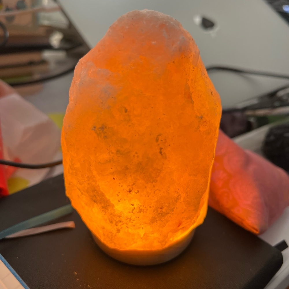 Himalayan Salt Table Lamp with USB